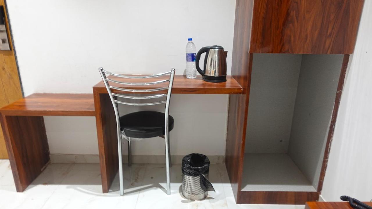 Hotel Palms Residency, Chembur 뭄바이 외부 사진