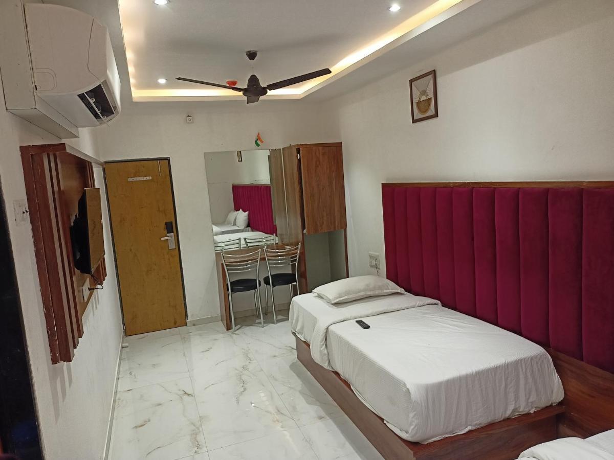 Hotel Palms Residency, Chembur 뭄바이 외부 사진