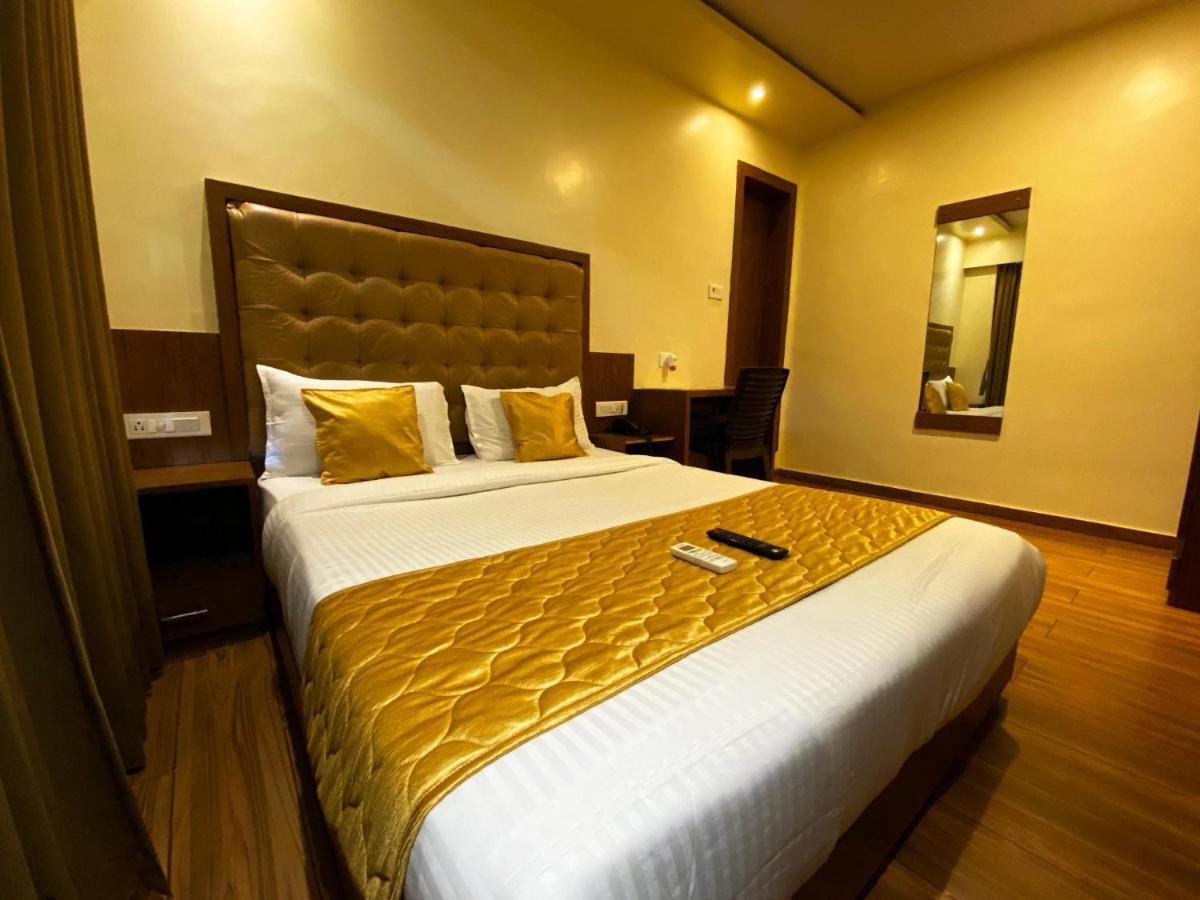 Hotel Palms Residency, Chembur 뭄바이 외부 사진