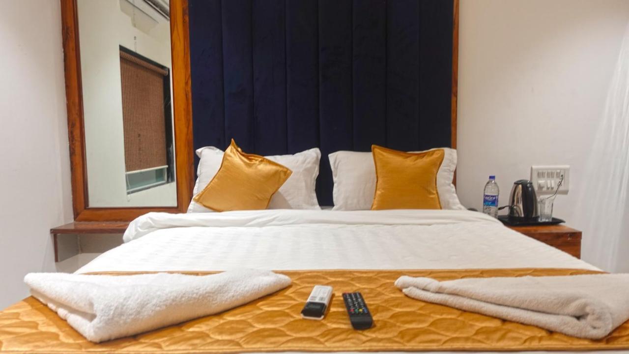 Hotel Palms Residency, Chembur 뭄바이 외부 사진