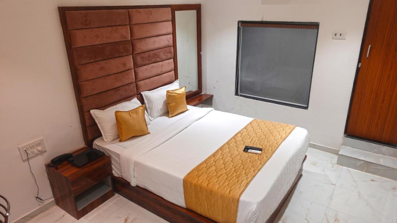 Hotel Palms Residency, Chembur 뭄바이 외부 사진