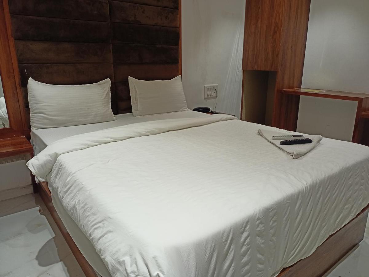 Hotel Palms Residency, Chembur 뭄바이 외부 사진